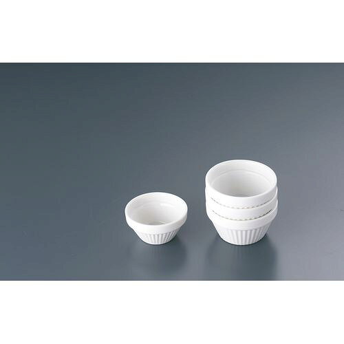 かんだ 耐熱性陶器 スタックスフレ SS（10個入） RSH2401 JANコード 4571177211743●サイズ:SS●直径×高さ(mm):61×32●容量(cc):30●内径×深さ(mm):50×20●材質：耐熱性陶器■耐熱温度:400℃■オーブン・電子レンジに使用できます。■同サイズでのスタッキングができます。■※直火にはかけられません。■※電子レンジ対応【送料について】北海道、沖縄、離島は送料を頂きます。