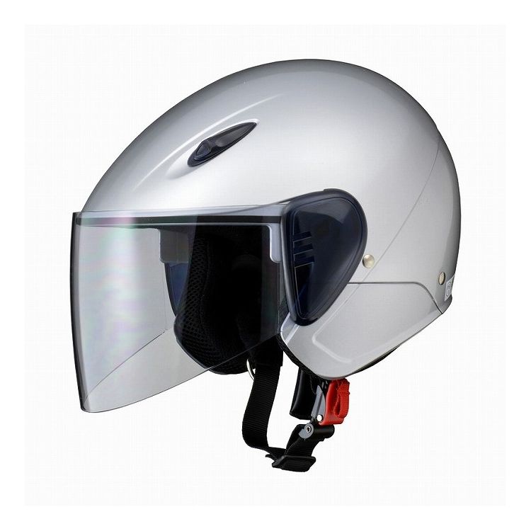 【商品説明】SG規格125cc以下用。スタイリッシュな外観と被り易すさを合わせ持つセミジェットヘルメット。全天候に対応したライトスモークシールドを標準装備。フロントには開閉式エアインテークを装備。走行風を取り込み、ヘルメット内部にこもる熱やムレを低減。あご紐部は締め付け調整が可能なラチェット式バックルを採用。ヘルメットホルダー固定用のDリングを装備。【送料について】北海道、沖縄、離島は別途送料を頂きます。セミジェットヘルメットブラックキャンディレッドマッドブラックシルバ