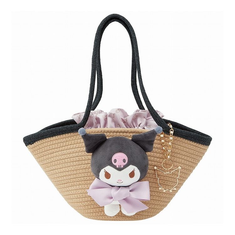 【商品詳細】ぬいぐるみ付き！かご風バッグ！巾着型のインナーバッグ付き！紐を絞れば中身が見えず防犯対策にも！おしゃれなチャーム付き。【商品サイズ】バッグ：320×320×220mm(ぬいぐるみ・持ち手含まず)巾着：440×270×マチ130mm【品質表示】バッグ：ポリエステル、綿ぬいぐるみ：ポリエステルリボン：ポリエステル巾着：ポリエステルチャーム：ポリプロピレン、スチール、亜鉛合金※小さな部品があります。口の中に絶対に入れないでください。誤飲・窒息などの危険がありますので6才未満のお子様には絶対に与えないでください。※ぬいぐるみは取り外しできません。※防水加工されておりませんので、バッグ内に溜まった水分が染み出てくる場合があります。※巾着・かごバッグの洗濯はお避け下さい。汚れた場合は水またはぬるま湯で薄めた中性洗剤を柔らかい布に含ませ、汚れをふき取って下さい。※乾燥機の使用はお避け下さい●中国製※掲載画像はあくまでイメージです。実際の商品とは色、柄等が異なる場合がございます。何卒ご了承ください。【送料について】北海道、沖縄、離島は送料を頂きます。LINKハローキティマイメロディクロミシナモロール