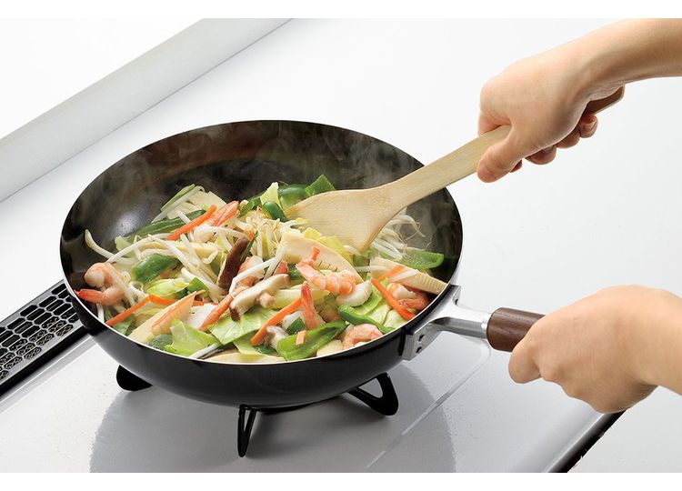 よこやま 木柄いため鍋28cm 竹へら付き EJTP-500(代引不可)【送料無料】