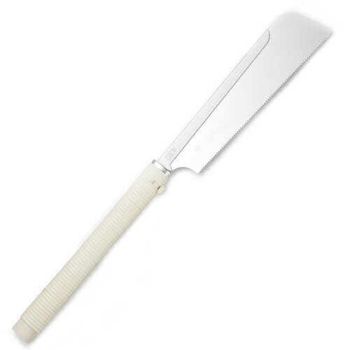 【用途】一般木材・化粧合板・塩ビ・デコラ鋸。【機能・特徴】薄刃タイプです。細工用です。【仕様】●刃長（mm）：240。●板厚（mm）：0.3。●ピッチ（mm）：1.5（寸20枚目）。【材質】●柄：木・籐。●鋸：炭素工具鋼（SK-4）。●背金：スチール。【商品サイズ】奥行535×幅65×高さ20mm　重量225g【送料について】北海道、沖縄、離島は送料を頂きます。大工道具：鋸：玉鳥 玉鳥：レザーソーA型：300 ■商品コード：4903524030002■JANコード：4903524030002■ブランド名：玉鳥■商品名：レザーソーA型■規格：300 【商品サイズ】奥行535×幅65×高さ20mm　重量225g 板厚が薄く、目が細かいため、切れ味が良く切り口が美しく仕上がります。 【用途】一般木材・化粧合板・塩ビ・デコラ鋸。【機能・特徴】薄刃タイプです。細工用です。【仕様】●刃長（mm）：240。●板厚（mm）：0.3。●ピッチ（mm）：1.5（寸20枚目）。【材質】●柄：木・籐。●鋸：炭素工具鋼（SK-4）。●背金：スチール。 　