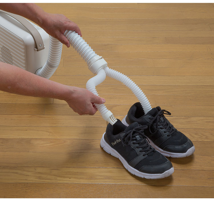 布団乾燥機 ノズル付き コンパクト 湿気 ダニ対策 布団 温め ポカポカ あったか 布団干し 衣類乾燥 使いやすい 靴 ブーツ 乾燥 ふかふか 保証書付き(代引不可)【送料無料】