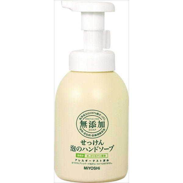 ■商品特徴最初から泡で出るからキレイが簡単。家事の間のさっと洗いも簡単にできます。成分は香料・着色料・防腐剤等いっさい無添加のせっけん。泡立てやすすぎが苦手な小さなお子様にもおすすめです。せっけんならではのさっぱり感で、すすぐ時もぬるぬるしません。■メーカー名ミヨシ石鹸■商品区分化粧品■容量350ML■素材・成分水、カリ石ケン素地■製造国日本■個装サイズ78mm×78mm×178mm■本体重量427g【代引きについて】こちらの商品は、代引きでの出荷は受け付けておりません。【送料について】北海道、沖縄、離島は送料を頂きます。
