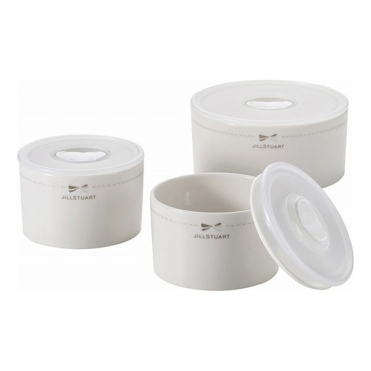 ジルスチュアート レンジパック3点セット 41635-33453【商品説明】世界中の女性たちから圧倒的な支持を受けるブランド「JILL STUART」。そんな彼女の世界観を表現したテーブルウエアが誕生しました。ティータイムやブランチにぴったりのシンプルでかわいらしいアイテムばかり。女の子の「かわいい」が詰まったコレクションです。 磁器、蓋：ポリプロピレン・熱可塑性エラストマー・シリコーン レンジパックS（φ9.5×6cm）×2、レンジパックM（φ13×6cm）×1 原産国日本 【代引きについて】こちらの商品は、代引きでの出荷は受け付けておりません。【送料について】北海道、沖縄、離島は送料を頂きます。