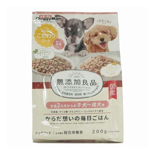 【取り寄せ品のご注意事項（ご注文前にご確認ください）】・本商品は原則注文後のキャンセルはお受けできません。・本商品と他商品で同梱注文をいただき、仮に他商品が完売等でご用意できない場合でも本商品は発送させていただきます。・本商品を複数（2点以上）注文いただき、完売等で注文数のご用意できない場合でもご用意できた数量は発送させていただきます。【商品説明】大好きなお肉の旨みたっぷり！半生小粒タイプ匂いと食感で肉の旨みをより感じられる、嗜好性が高い半生タイプの総合栄養食です。栄養バランスに優れたおいしいごはんで、愛犬の健康維持をサポートします。・よくばり満足！2つの味が楽しめる。・小さなおくちの超小型犬・小型犬も食べやすい小粒タイプ・お腹の健康維持に、乳酸菌・オリゴ糖を配合・関節の健康維持に、グルコサミン・コンドロイチンを配合・いつもフレッシュな味わいが楽しめる、食べきり小分けパック・嗜好性が高く、ドライフードのトッピングとしても使える・保存料、合成着色料、発色剤、酸化防止剤不使用●原材料(成分)肉類(鶏ササミ、鶏肉、牛肉)、穀類(小麦粉、グルテン)、脱脂大豆、でん粉類、糖類(オリゴ糖を含む)、油脂類、チーズ、ゼラチン、野菜類(ほうれん草、さつまいも、にんじん)、魚軟骨抽出物(コンドロイチン含有)、乳酸菌、グリセリン、ミネラル類(カルシウム、リン、カリウム、ナトリウム、塩素、マグネシウム、鉄、銅、マンガン、亜鉛、ヨウ素、セレン)、pH調整剤、ソルビトール、ビタミン類(A、B1、B2、B6、B12、C、D、E、パントテン酸、ナイアシン、葉酸、コリン)、増粘多糖類、膨張剤、リン酸塩(Na)、着色料(コチニール、クチナシ、ベニバナ)、グルコサミン●賞味／使用期限(未開封)12ヶ月※仕入れ元の規定により半年以上期限の残った商品のみ出荷致します●保存方法別途パッケージに記載●原産国または製造地日本●メーカー名ドギーマンハヤシ 株式会社【送料について】北海道、沖縄、離島は送料を頂きます。