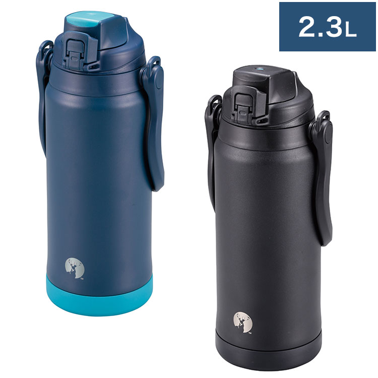 【商品説明】スポーツドリンクに対応した大容量のドリンクボトル。大型ハンドルで持ちやすく、直飲みしやすい。真空二重構造で冷たさキープ！運動や仕事の時に素早く水分補給ができるワンタッチ飲み口栓。飲み口栓は外して丸洗い可能。取り外し可能なショルダーベルト付き。本体へ衝撃を緩和する底キャップ装備。ニオイ・汚れがつきにくい内面ミラーリフレクト加工。　製品サイズ(約)：140x130x高さ335mm容量(約)：実用量：2.3L材質（品質）： 内びん：ステンレス鋼、胴部：ステンレス鋼（アクリル樹脂塗装）、口金：ステンレス鋼、飲み口：ポリプロピレン、キャップ：ポリプロピレン、パッキン：シリコーンゴム、ベルト：ポリエステル、底キャップ：TPU　仕様/その他：保冷効力：9度以下（6時間）、保冷専用、スポーツドリンク対応　原産国： 中国【送料について】北海道、沖縄、離島は送料を頂きます。
