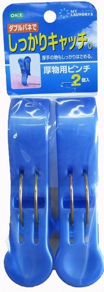 厚手の物も強力2重バネでしっかりはさめます。厚手の洗濯物干しに便利。サイズ:(約)12.5×7.3×3.5cm材質:本体/ポリプロピレン、バネ/鋼重量:(約)70g【代引きについて】こちらの商品は、代引きでの出荷は受け付けておりません。【送...