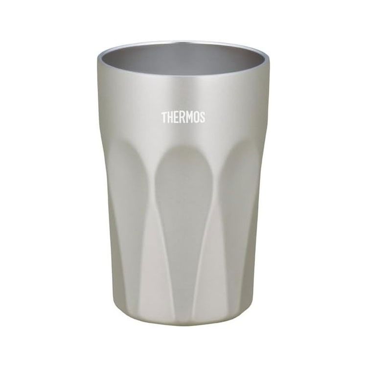 ガラスコップのようなエンボスデザインがお洒落なステンレスタンブラー。透明感を感じるカラーを採用。口当たりがやさしい丸口設計。凹凸があるので滑りにくく、持ちやすに。底まで洗いやすい広口設計。食洗機にも対応。真空断熱魔法びん構造で、結露しにくく、氷が溶けにくい。外側が熱くならないので、温かいドリンクでも快適。サイズ（約）直径8×高さ12cm口径サイズ（約）7.7cm材質:ステンレス鋼（アクリル樹脂塗装）重量（約）0.2kg容量（約）400ml保冷効力:9度以下（1時間）【代引きについて】こちらの商品は、代引きでの出荷は受け付けておりません。【送料について】北海道、東北、九州は送料を頂きます。【配送について】沖縄、離島は配送できません。予めご了承ください。LINK真空断熱タンブラー 300ml シャンパンゴールド真空断熱タンブラー 300ml ミスティブルー真空断熱タンブラー 300ml ローズブラウン真空断熱タンブラー 400ml シャンパンゴールド真空断熱タンブラー 400ml ミスティブルー真空断熱タンブラー 400ml ローズブラウン