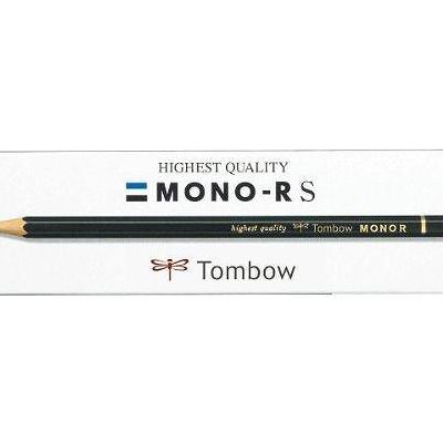 【商品詳細】トンボ 鉛筆 MONO-RS BJANコード：4901991017342【仕様】高級鉛筆:六角軸【用途】製図・事務・学習用【入数】12本入り(1ダース)【ケース】再生紙【ケースサイズ】幅48×厚さ17×全長180mm:重量59g六角軸。硬度：B。12本入。【送料について】北海道、沖縄、離島は送料を頂きます。