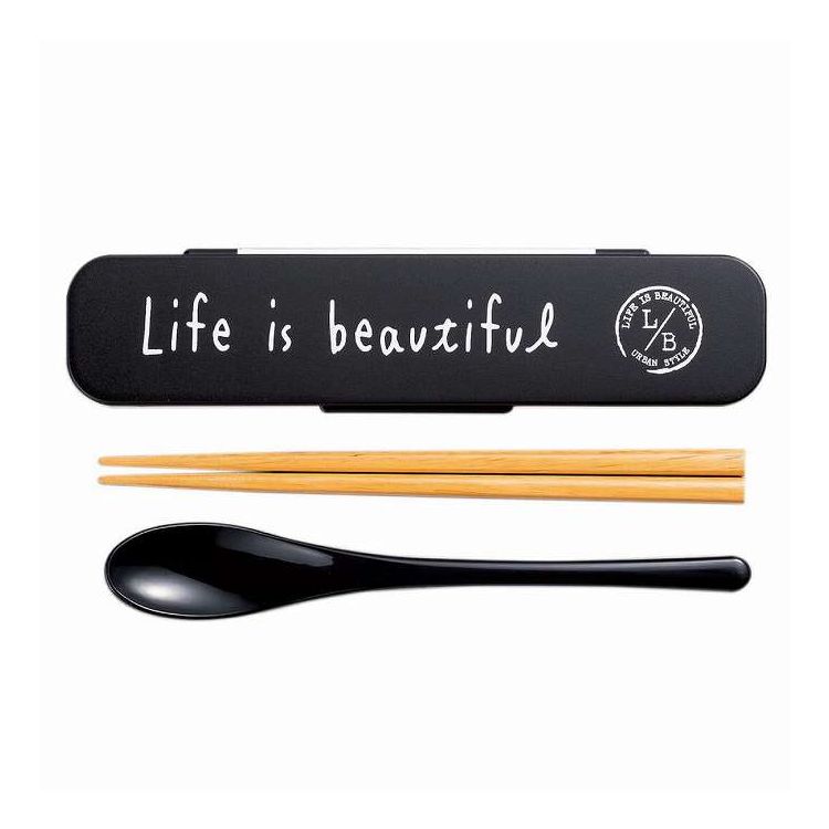 日本製 コンビセット 箸 スプーン 18cm LIFE IS BEAUTIFUL スタンプ ブラック(代引不可)