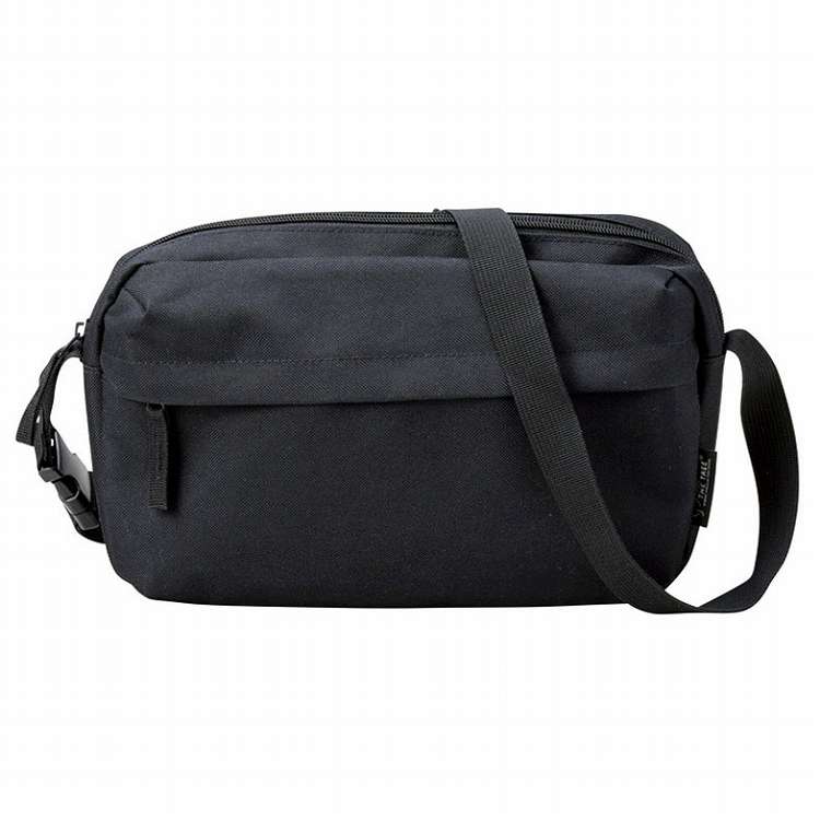 【商品詳細】財布や手荷物等の持ち運びに便利なショルダーバッグです。肩掛け、斜め掛け、ウエストポーチの3通りの持ち方ができます。ファスナー開閉式。外ファスナーポケット・オープンポケット・内オープンポケット×各1室。ショルダーベルト着脱不可（長さ調節可）。材質:ポリエステル生産国:中国【代引きについて】こちらの商品は、代引きでの出荷は受け付けておりません。【送料について】北海道、沖縄、離島は送料を頂きます。