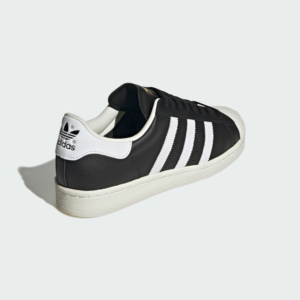 【3%OFFセール】アディダス オリジナルス adidas originals スニーカー スーパースター レディース 白 黒 ホワイト ブラック SUPERSTAR ブランド トレフォイル トレホイル 三つ葉 レザー 本革 シンプル ローカット FV3284