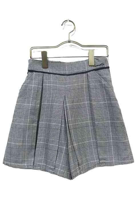 【ブランド/メーカー】pom ponette ポンポネット 【カテゴリ】トップス 【色】グレー系 【サイズ】 M(150) 【素材】画像参照 【状態】未使用※※あくまでも一度人の手に渡っている新古品のため未使用品ですが新品ではございません。保管時の多少の擦れや傷がある場合がございます。あらかじめご了承下さい。 【コメント】 　　嬉しい未使用品です。 ※写真のイメージが商品と異なる場合がございます。 　あらかじめご了承下さい。 ☆商品の在庫について☆　 掲載商品は複数店舗で同時出品中です。 ご注文を頂いた時点で在庫がない場合がございます。 万が一欠品の場合はご了承ください。2100281016740