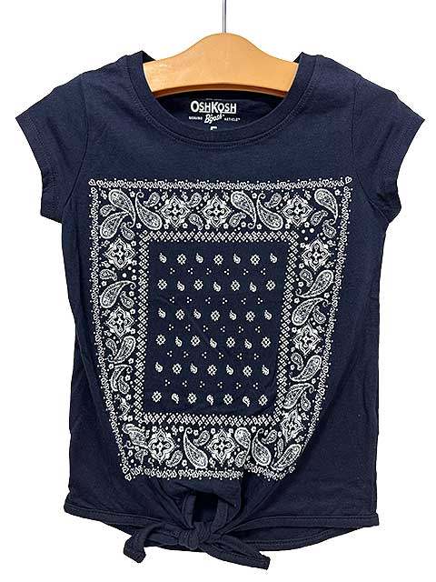 【ブランド/メーカー】OSHKOSH　オシュコシュ 【カテゴリ】子供服 【色】ネイビー 【サイズ】 5(108-114センチ) 【素材】画像参照 【状態】使用※※あくまでも一度人の手に渡っている新古品のため未使用品ですが新品ではございません。保管時の多少の擦れや傷がある場合がございます。あらかじめご了承下さい。 【コメント】 　　こちらは未使用品です。 ※写真のイメージが商品と異なる場合がございます。 　あらかじめご了承下さい。 ☆商品の在庫について☆　 掲載商品は複数店舗で同時出品中です。 ご注文を頂いた時点で在庫がない場合がございます。 万が一欠品の場合はご了承ください。2100281046557