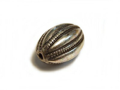 【銀古美ビーズD】 1粒入 【アクセサリーパーツ】樹脂/メッキ/ハンドメイド/シルバー/アンティーク/手芸 【銀古美ビーズD】 1粒入 【アクセサリーパーツ】樹脂/メッキ/ハンドメイド/シルバー/アンティーク/手芸