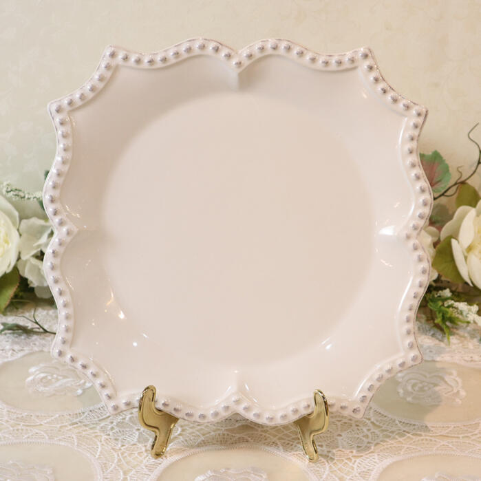 BORDALLO PINHEIROボルダロ・ピニェイロ バーレスクプレート ホワイト 27cm洋食器 陶器 北欧 ポルトガル製 おしゃれ かわいい 食器 食器 皿 お皿 白 カフェ シンプル パーティ アンティーク ディナープレート プレート ギフト プレゼントREBP014のサムネイル