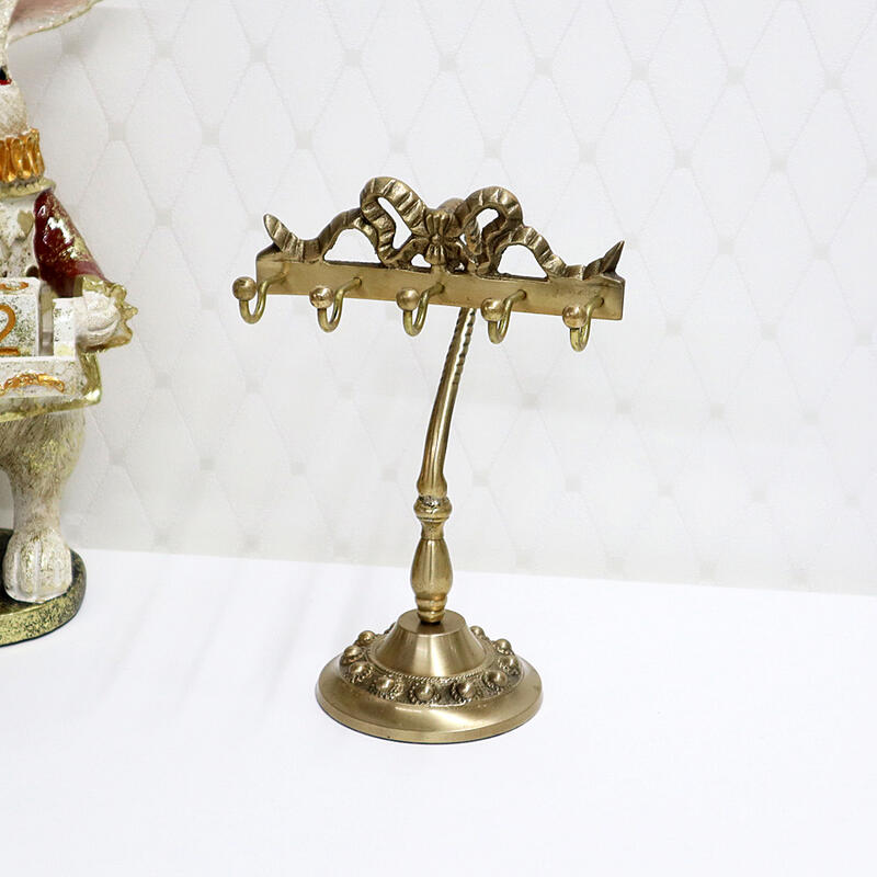 アンティークリボン アクセサリーホルダージュエリースタンド リングホルダー キーホルダー ブラス ゴールド プレゼント ギフト ディスプレイ インテリア ショッ...