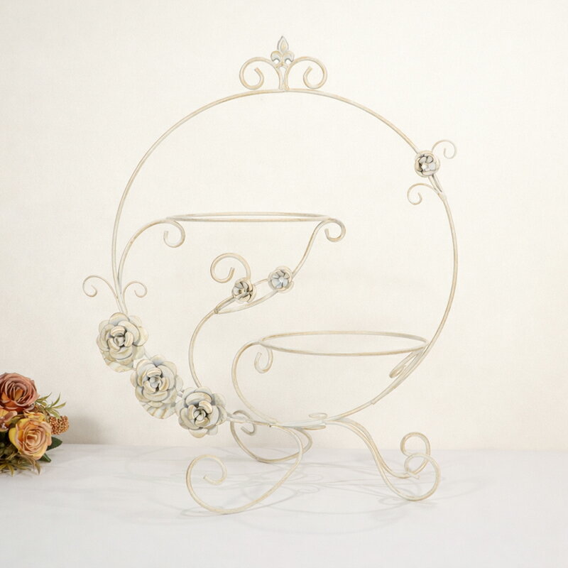 フレンチリリー プレートスタンド アイボリーローズモチーフ アンティーク調 ホワイト 姫系 フレンチ シャビー 撮影小物 ディスプレイスタンド ケーキスタンド デコレーション ショップ インテリア雑貨RE11527