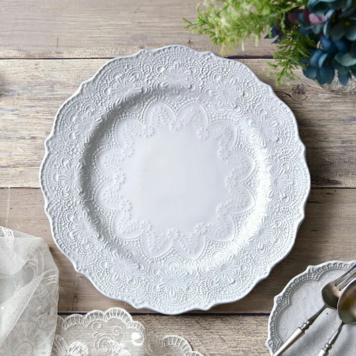メルレット ホワイトレース プレート 27cmラ セラミカ イタリア ハンドメイド レース カフェ シンプル アンティーク シャビー シャビーシック ギフト プレゼント おしゃれ かわいい 洋食器 皿 陶器 北欧 食器 送料無料RELC114