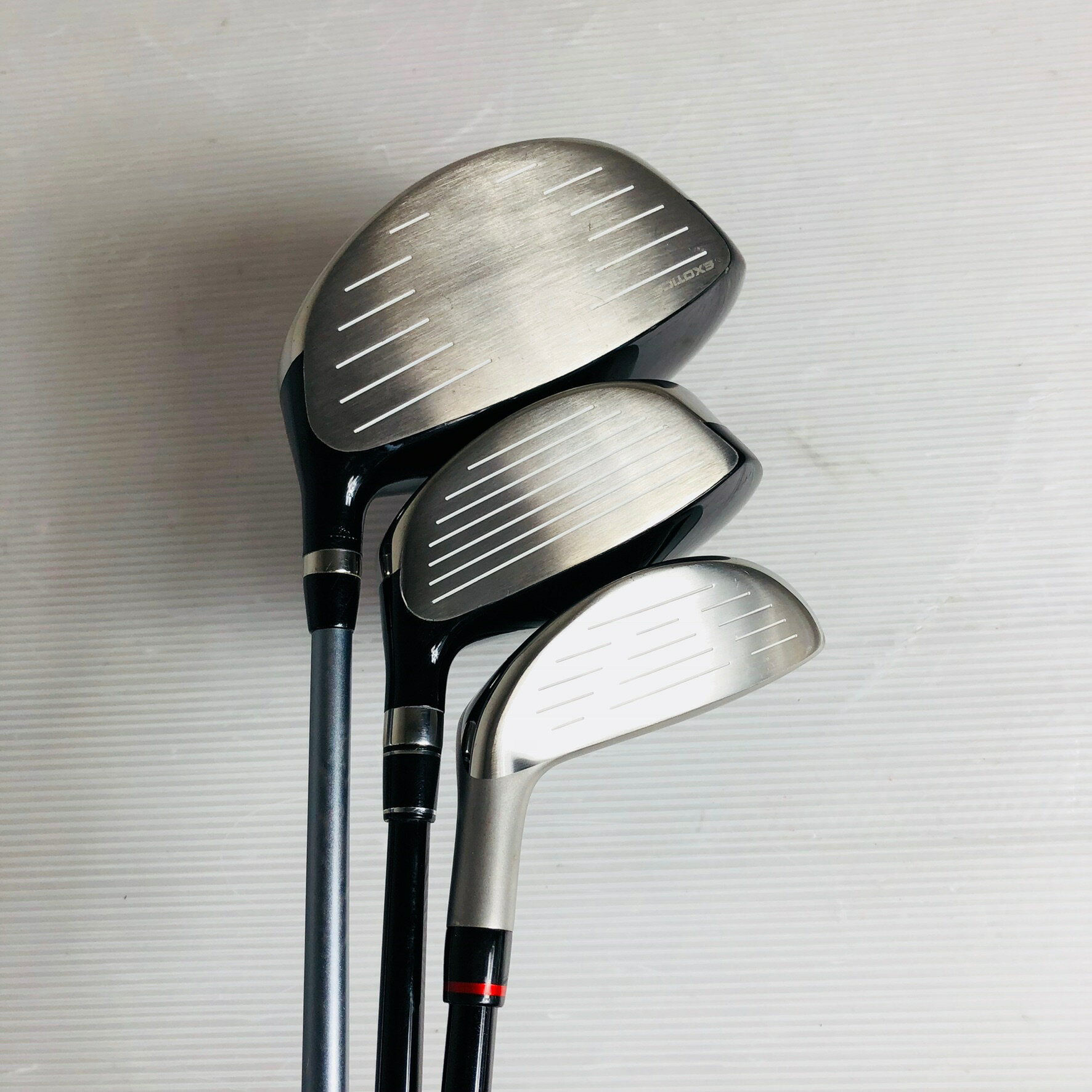 【中古】Tour Edge ツアーエッジ EXOTICS エクゾチック メンズ ゴルフセット クラブ セット 初心者 入門 バッグ付き フルセット 右利き パター付 安価 Y-124