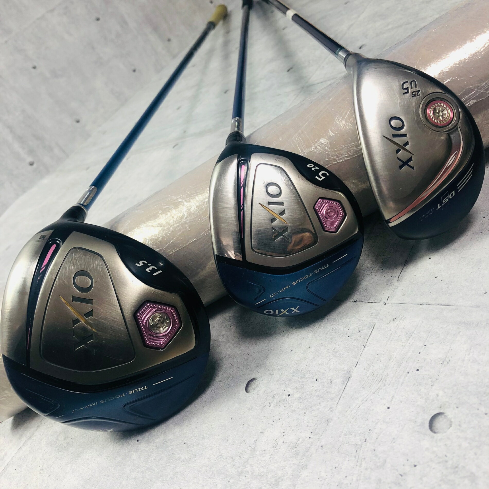 【中古】 レディース DUNLOP ダンロップ XXIO10 ゼクシオ10 MP1000 XXIO9 ゼクシオ9 MP900 1W 5W 5UT 3本 ゴルフ クラブ ドライバー ウッド 初心者 入門　1T-4