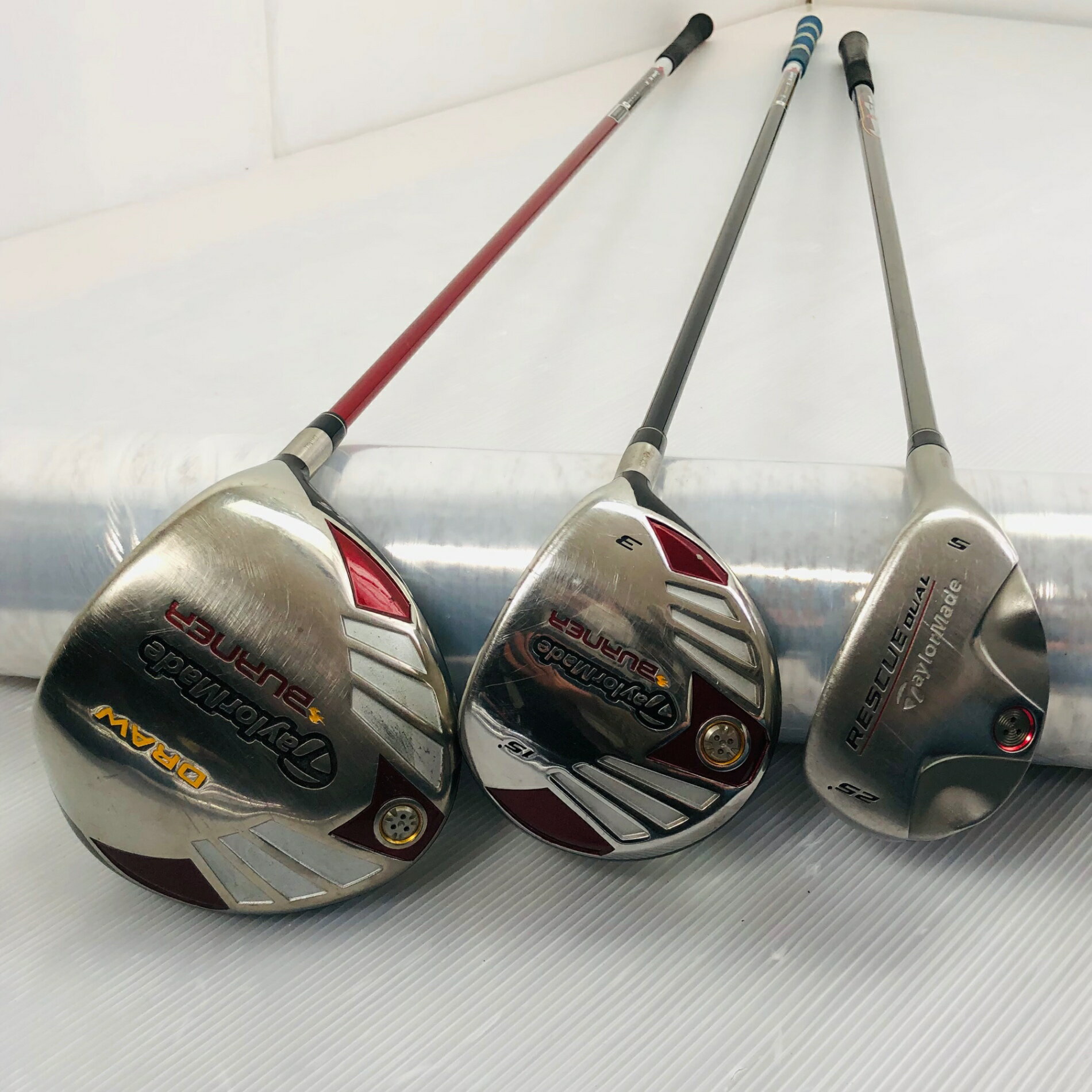 【中古】キャディバッグ付 TaylorMade テーラーメイド MIZUNO ミズノ メンズ ゴルフセット ゴルフクラブセット セット 初心者 入門 フルセット 右利き パター付 安価　81Y-08