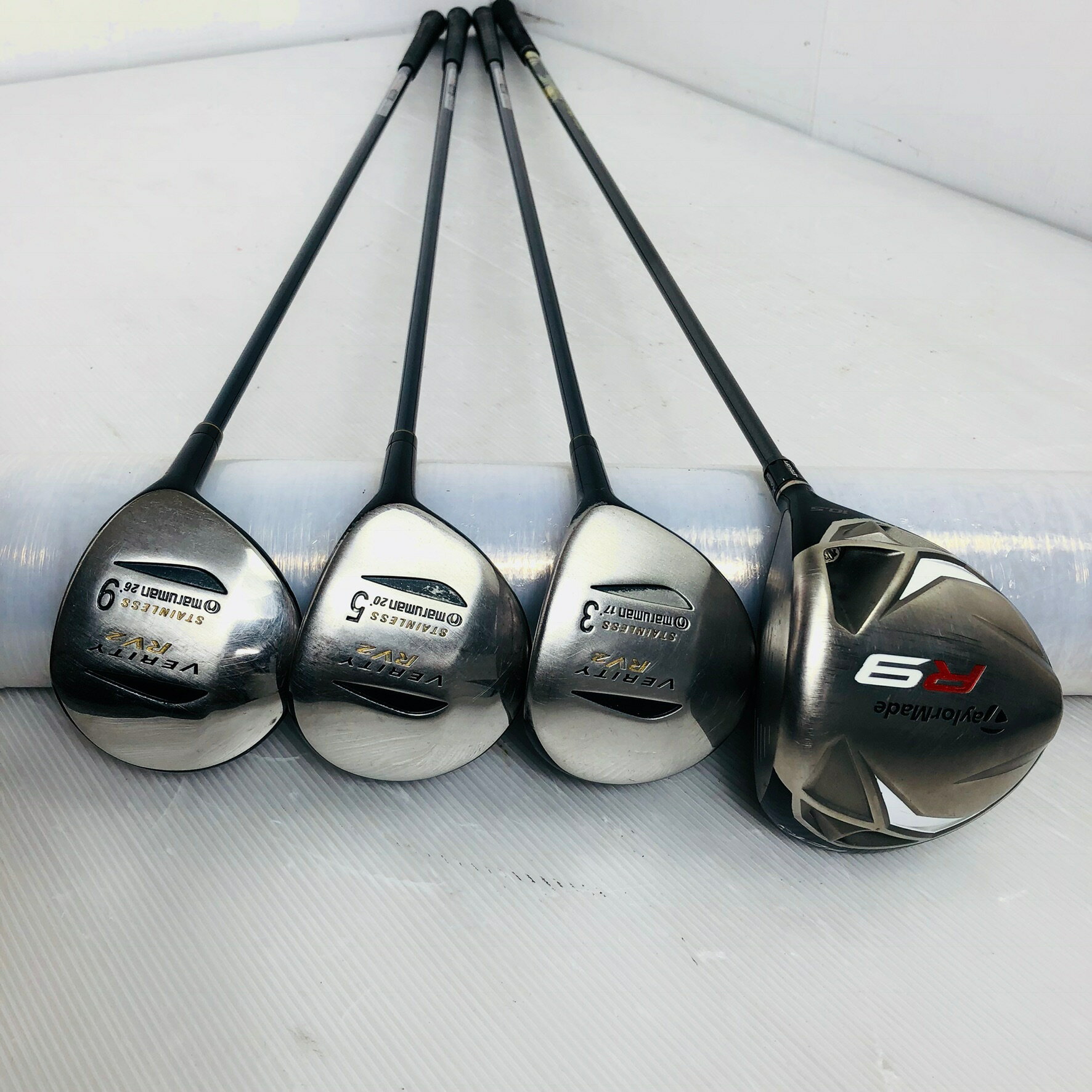 【中古】キャディバッグ付 TaylorMade テーラーメイド Maruman マルマン メンズ ゴルフセット ゴルフクラブセット セット 初心者 入門 フルセット 右利き パター付 安価　81Y-10-00001