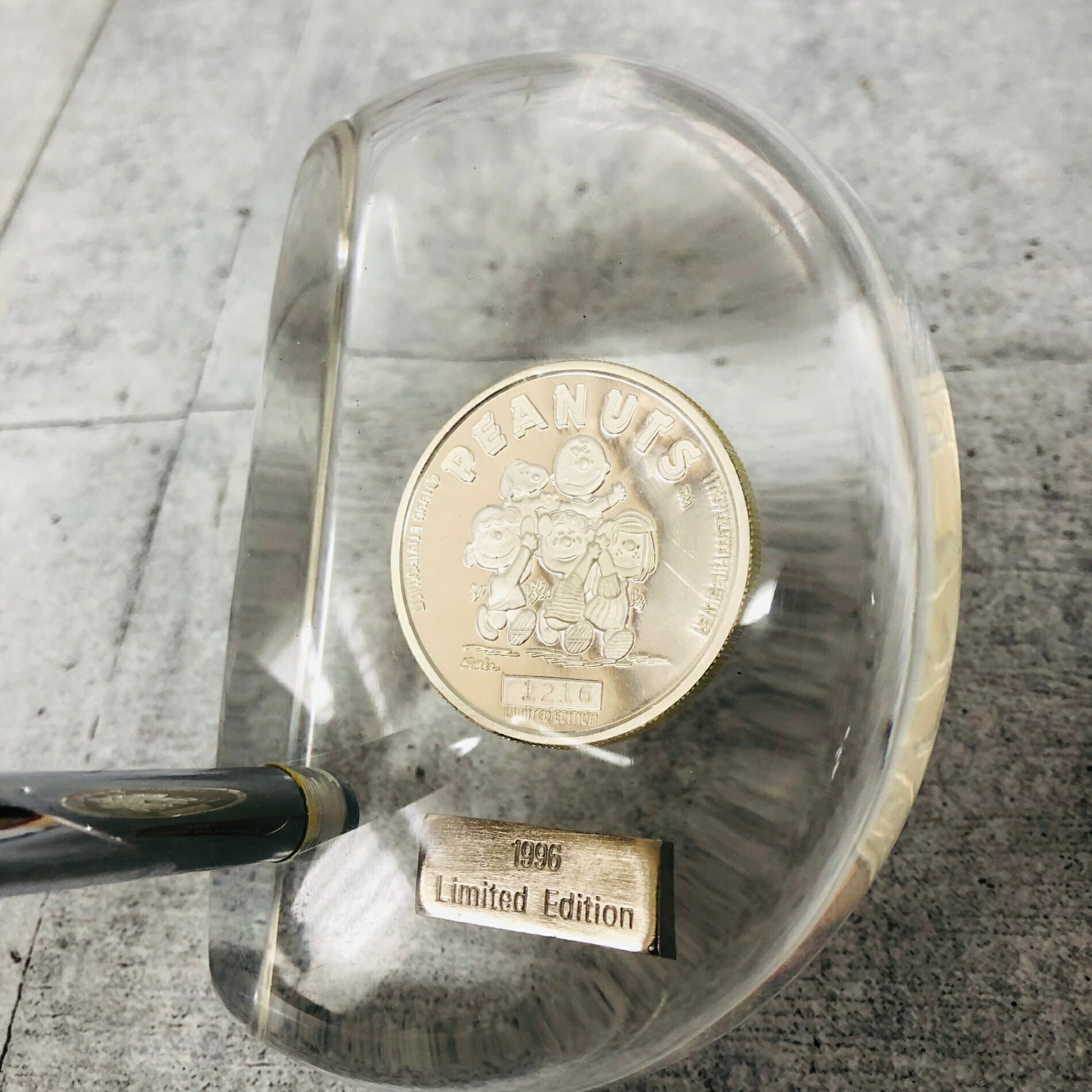 Other - 【中古】 世界限定300本 スヌーピー 1996年 限定パター 純銀コイン入り Limited Edition リミテッドエディション PEANUTS ピーナッツ アクリルヘッド メンズ ゴルフ クラブ パター ビンテージ ヴィンテージ レトロ 単品 コレクション 名機