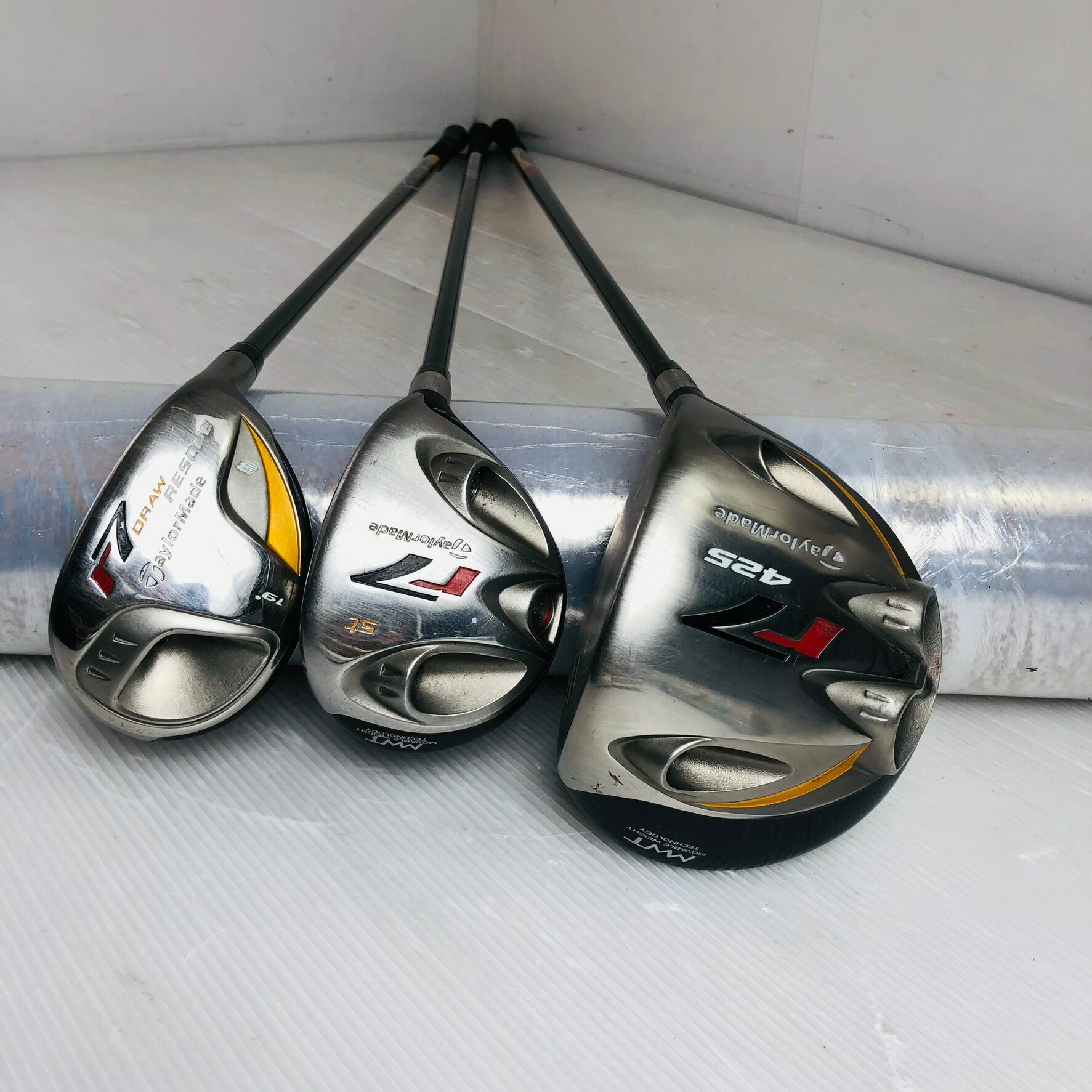 【中古】キャディバッグ付 TaylorMade テーラーメイド r7 360 メンズ ゴルフセット クラブセット ゴルフクラブ セット 初心者 入門 フルセット 右利き パター付 安価　81Y-128