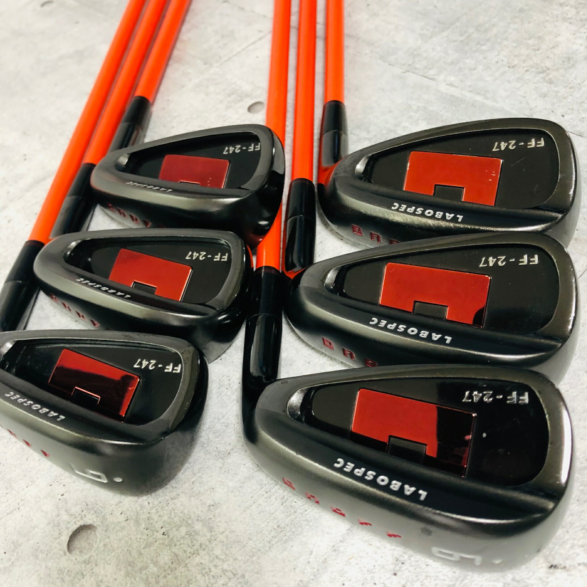 【中古】 レディース ONOFF オノフ FF-247 LABOSPEC ラボスペック 6本 アイアンセット ゴルフ クラブ 初心者 入門 右利き