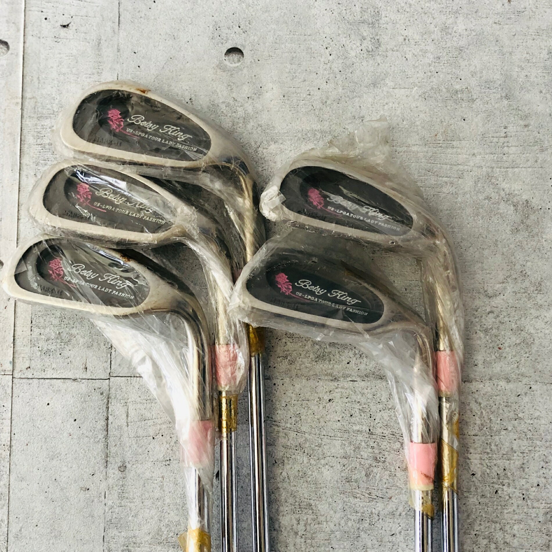 【新古品】 レディース 未使用品 Betsy King ベッツィ キング US-LPGA TOUR LADY F...