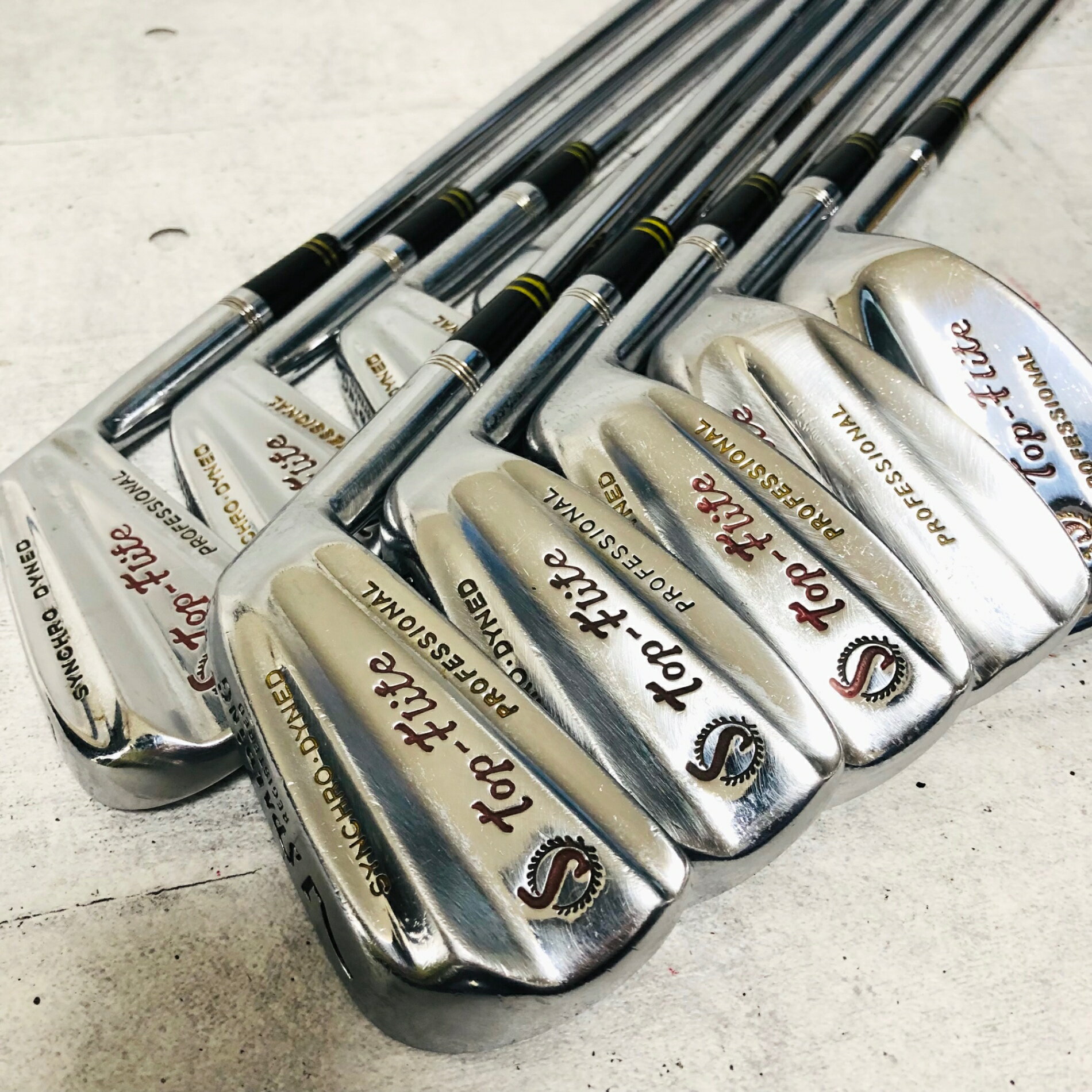 乐天商城 - 【保証付】【中古】 SPALDING スポルディング Top-Flite トップフライト PROFESSIONAL プロフェッショナル 赤トップ マッスルバック MB アイアン 10本 メンズ ゴルフ クラブ セット 初心者 入門 右利き