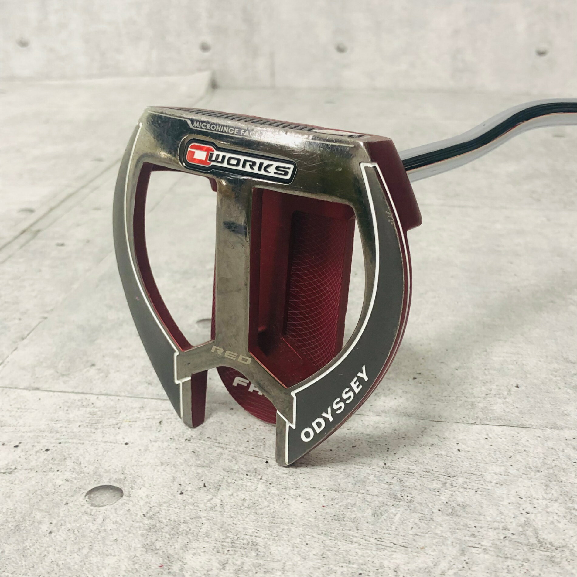 【保証付】【中古】 レディース Odyssey オデッセイ O-Works Red 2-Ball Fang オー・ワークス レッド 2ボール ファング 32インチ ゴルフ クラブ パター 単品 初心者 入門