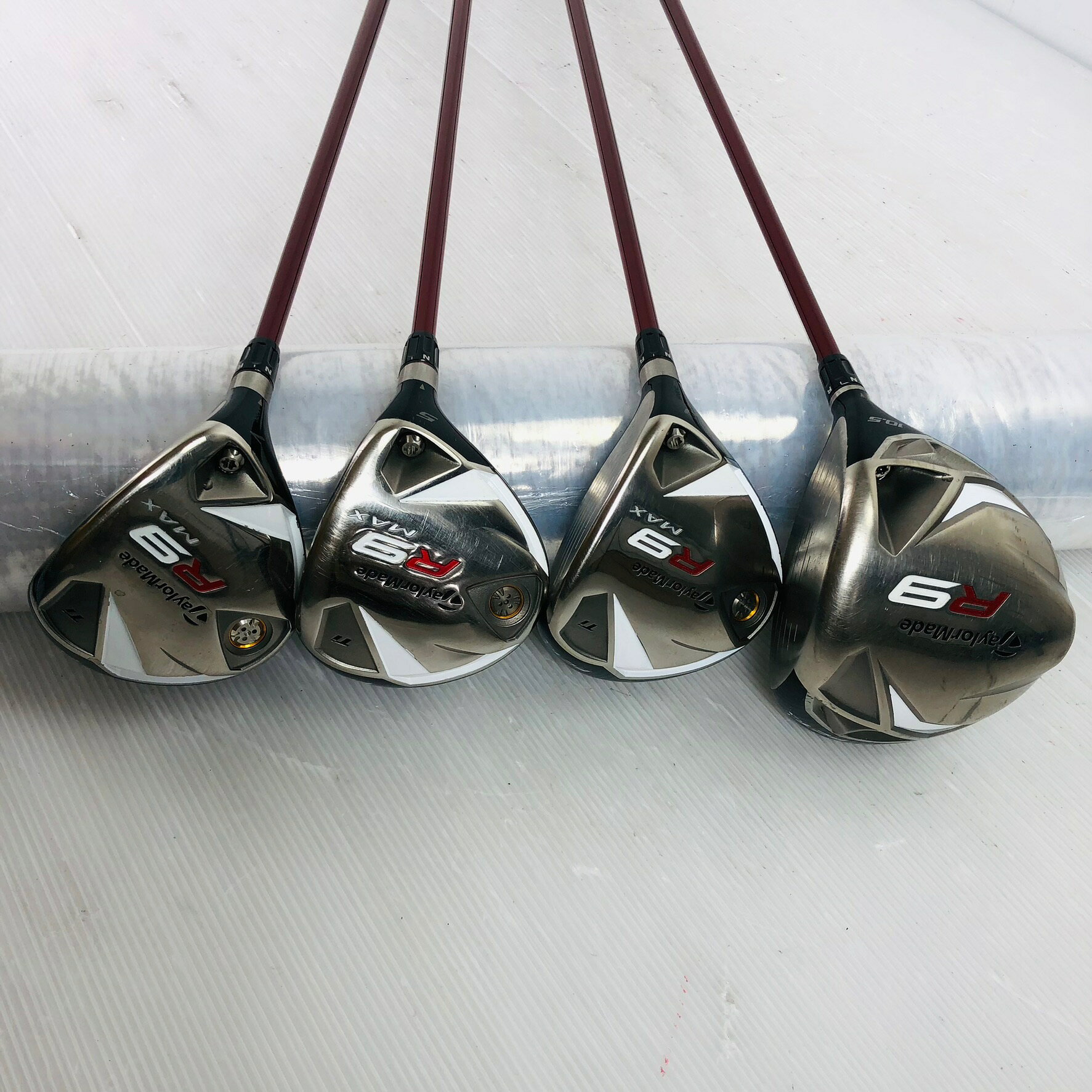 【保証付】【中古】キャディバッグ付 TaylorMade テーラーメイド R9 キャロウェイ ゴルフクラブ フルセット ゴルフセット クラブセット メンズ 初心者 入門 右利き パター付 安価 86Y-30
