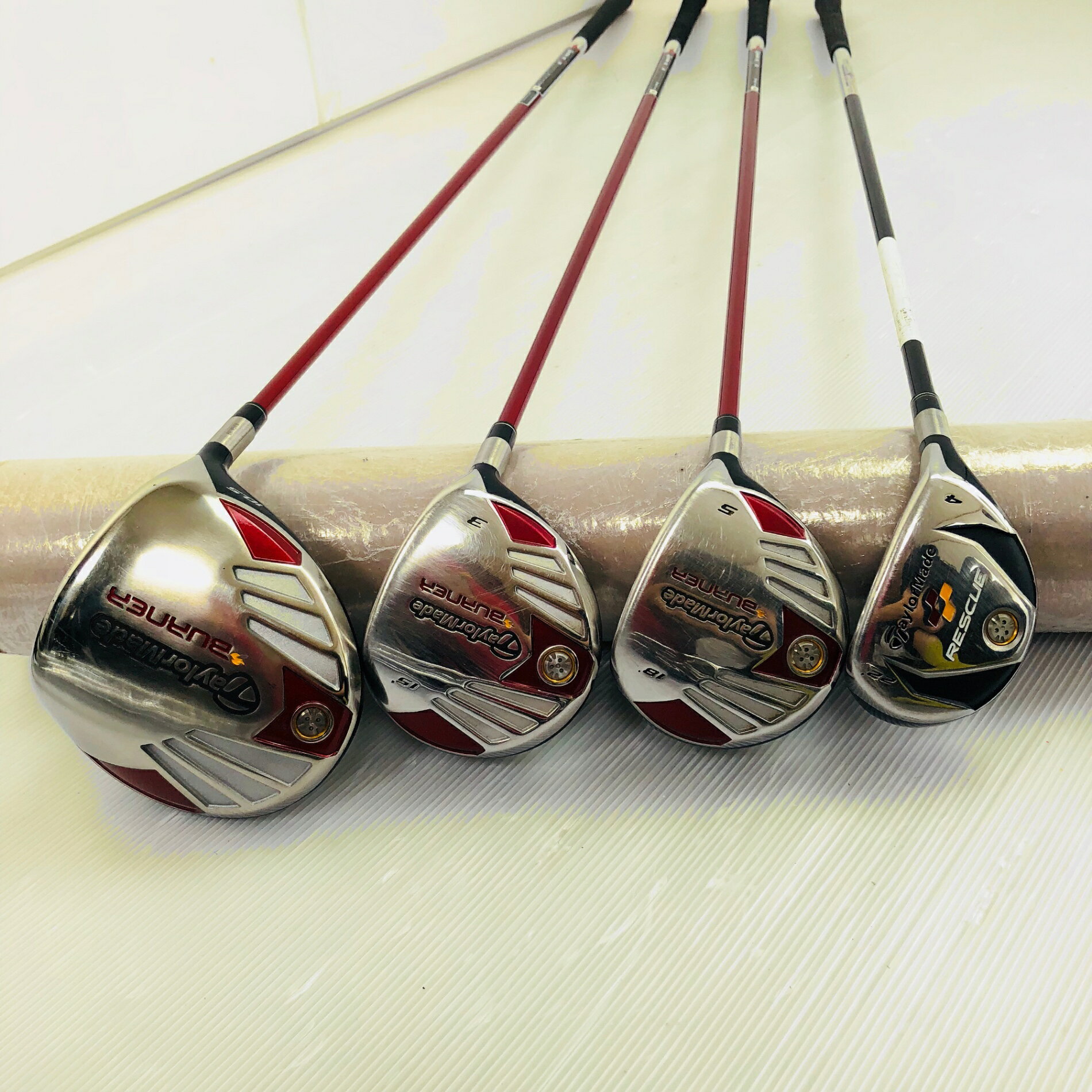 【保証付】【中古】キャディバッグ付 豪華 14本 TaylorMade テーラーメイド BURNER ゴルフクラブ フルセット ゴルフセット クラブセット メンズ 初心者 入門 右利き パター付 安価 86Y-29
