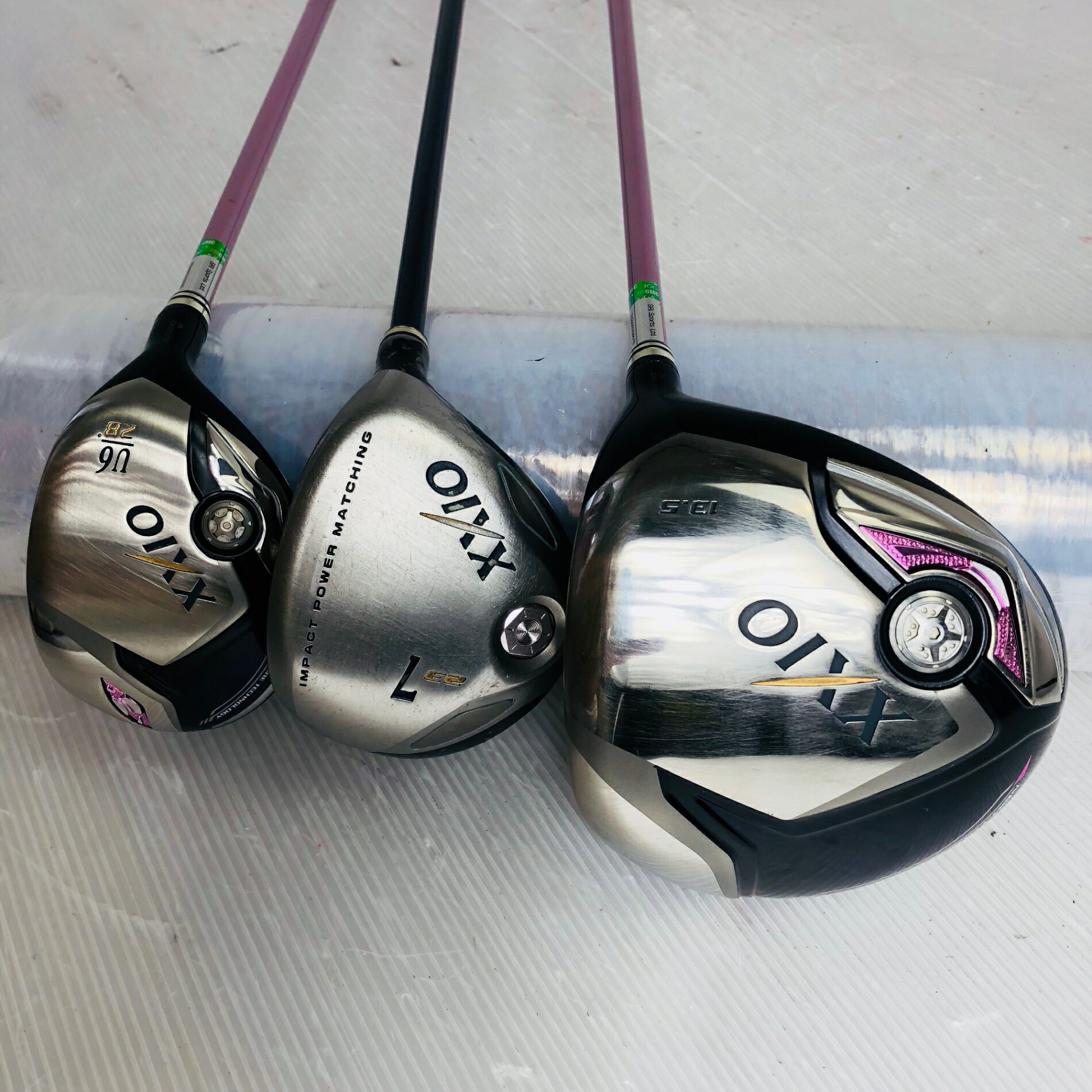 【保証付】【中古】 レディース DUNLOP ダンロップ XXIO7 ゼクシオ4 ゴルフクラブセット ゴルフセット クラブセット 初心者 入門 右利き パター付 安価 EC-75