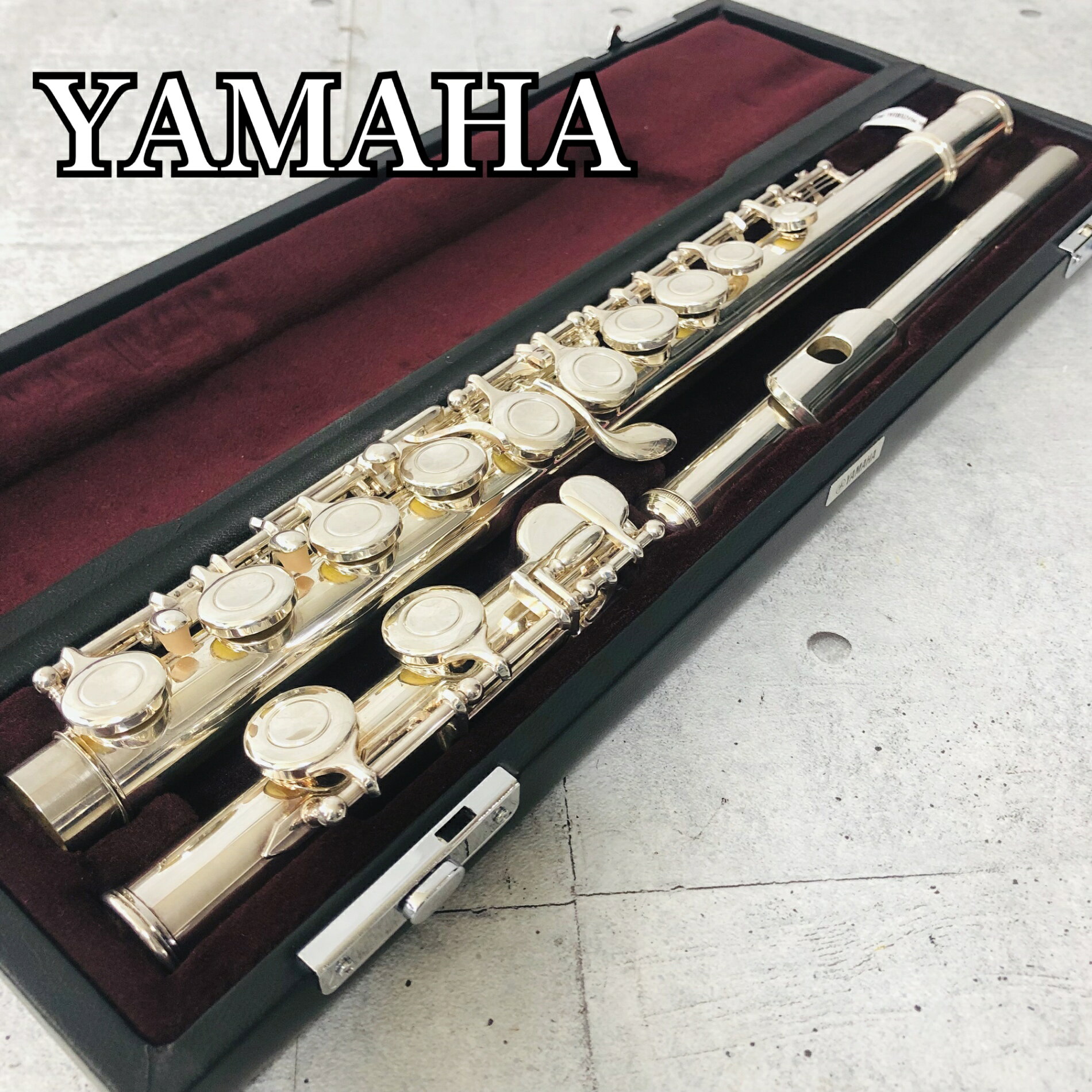 【メーカー】 YAMAHA ヤマハ 【カテゴリー】 フルート Flute 木管楽器 【型番】 YFL-211 後期モデル 【シリアル】 D74112 【仕様】 Eメカニズム搭載 カバードキィ オフセット 足部管C管 【ケース】 ハードケース：ランクB 【状態】 本体ランク：A メンテナンス：菅体磨き上げ キズ・へこみ：凹みなし・目立つすれや汚れなし メッキ剥がれ：特になし タンポ：消耗品のため、多少の劣化あり。 ハードケース：多少のスレ傷あり、全体的に状態良好 演奏に支障がでるような傷や汚れ・へこみなどは見受けられません。 ※中古品につき、傷・打痕等、写真に 写りにくい部分や記載以外の傷がある場合がございます。 予めご了承くださいませ。 ※弓や弦、タンポなどの消耗品は保証対象外となります。 ※あくまでUsed品になりますので細かな傷、汚れはございます。画像にてご確認ください。 ※画像にある物が全てです。 S：新品・未使用品 A：非常に状態の良い・美品 B：使用感はあるが目立った傷や汚れのない・良品 C：目につくような傷や汚れがある・一般的な中古品 D：使用するのに問題はないが記載すべき傷、汚れや凹みなどがある ★確認必須事項★ ※商品状態の感じ方には個人差がありますので、“中古品”という事をご理解いただき、神経質な方のご購入はご遠慮ください。 ※沖縄への発送は全て船便となりますので到着まで時間がかかります。 その他、離島など中継料金のかかる地域への発送は追加送料が必要です。 場合によっては発送できない場合もございます。 ※基本発送日は月、水、金曜日になります。 祝日等でイレギュラーが発生することもございます。 FL-19-33841