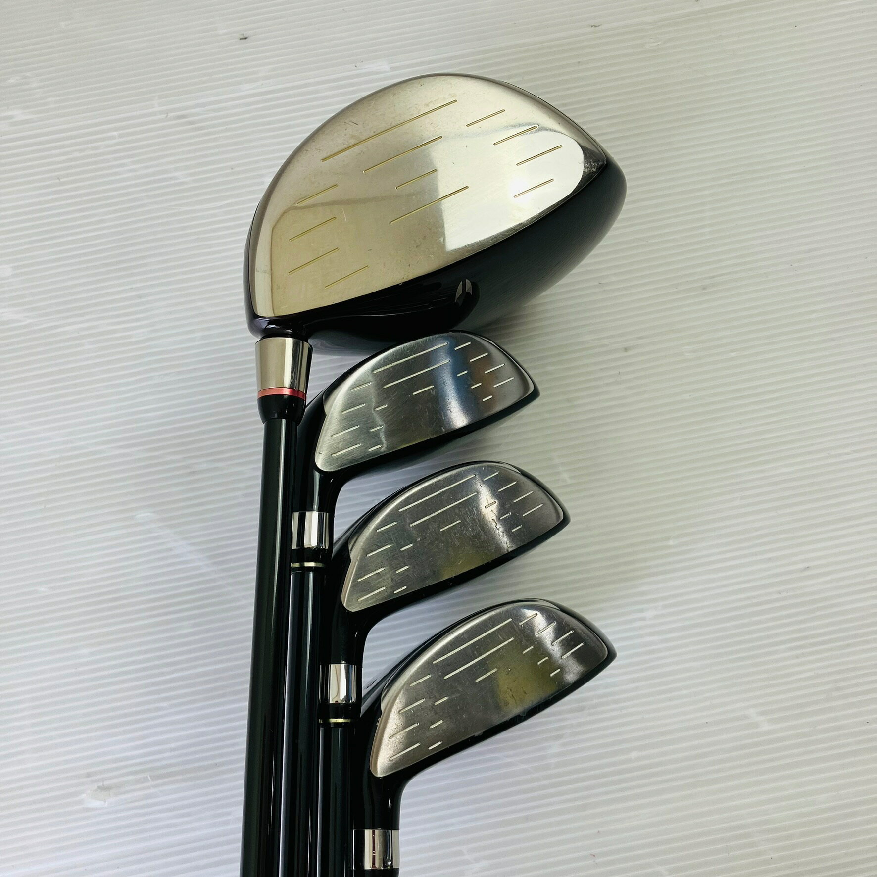 リユースネクスト楽天市場店の【保証付】【中古】キャディバッグ付 豪華 15本 PRGR プロギア MIZUNO ミズノ ゴルフクラブ フルセット ゴルフセット クラブセット メンズ 初心者 入門 右利き パター付 安価 86Y-100｜アングル3