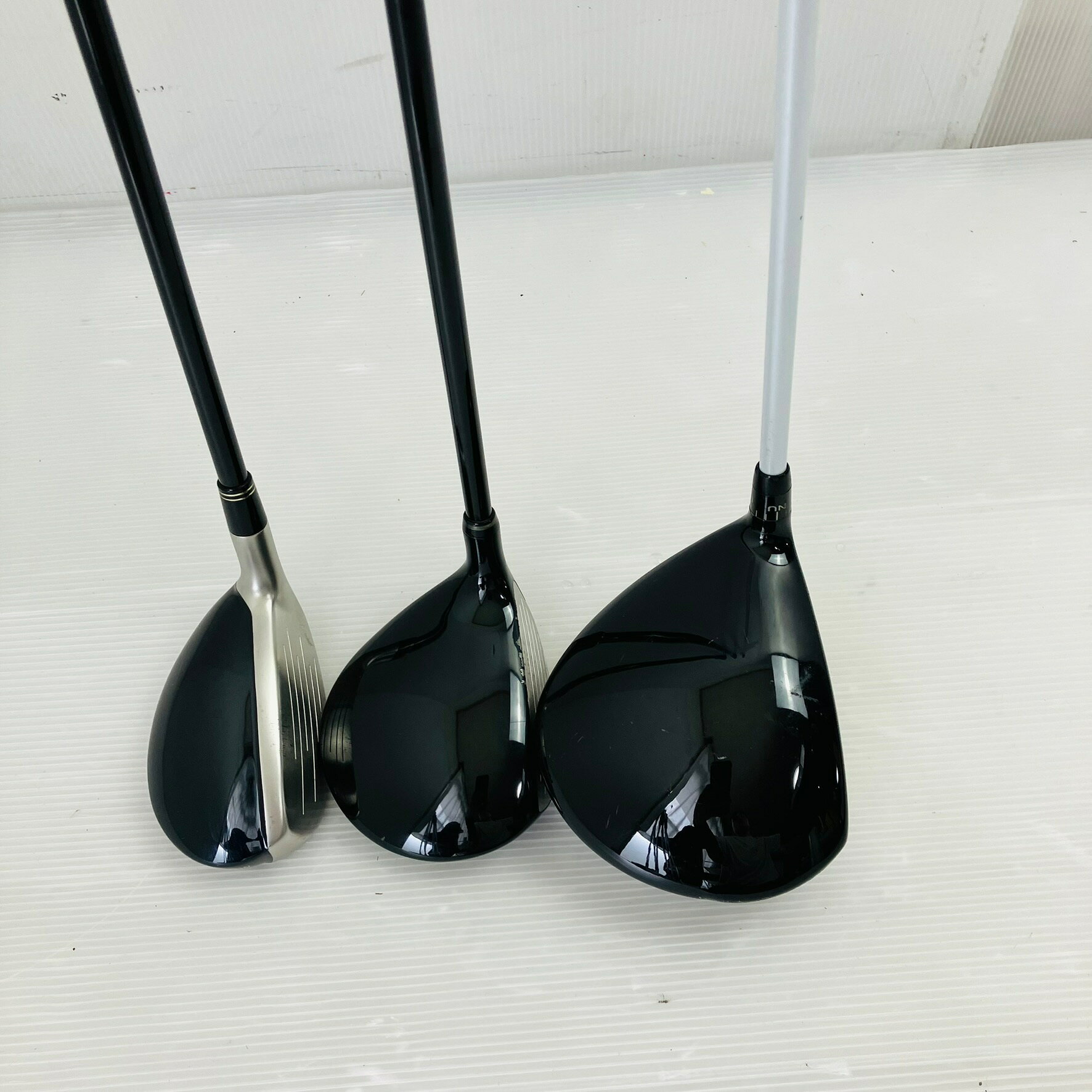 リユースネクスト楽天市場店の【保証付】【中古】キャディバッグ付 DUNLOP ダンロップ SRIXON スリクソン ゴルフクラブ フルセット ゴルフセット クラブセット メンズ 初心者 入門 右利き パター付 安価 EC-96｜アングル3