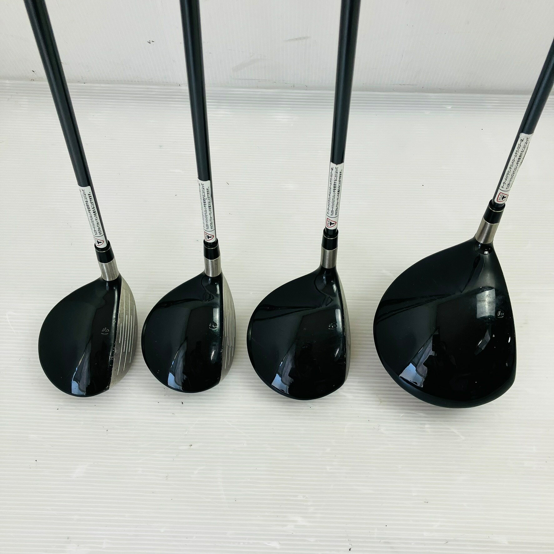 リユースネクスト楽天市場店の【保証付】【中古】キャディバッグ付 TaylorMade テーラーメイド r7 ゴルフクラブ フルセット ゴルフセット クラブセット メンズ 初心者 入門 右利き パター付 安価 EC-106｜アングル3