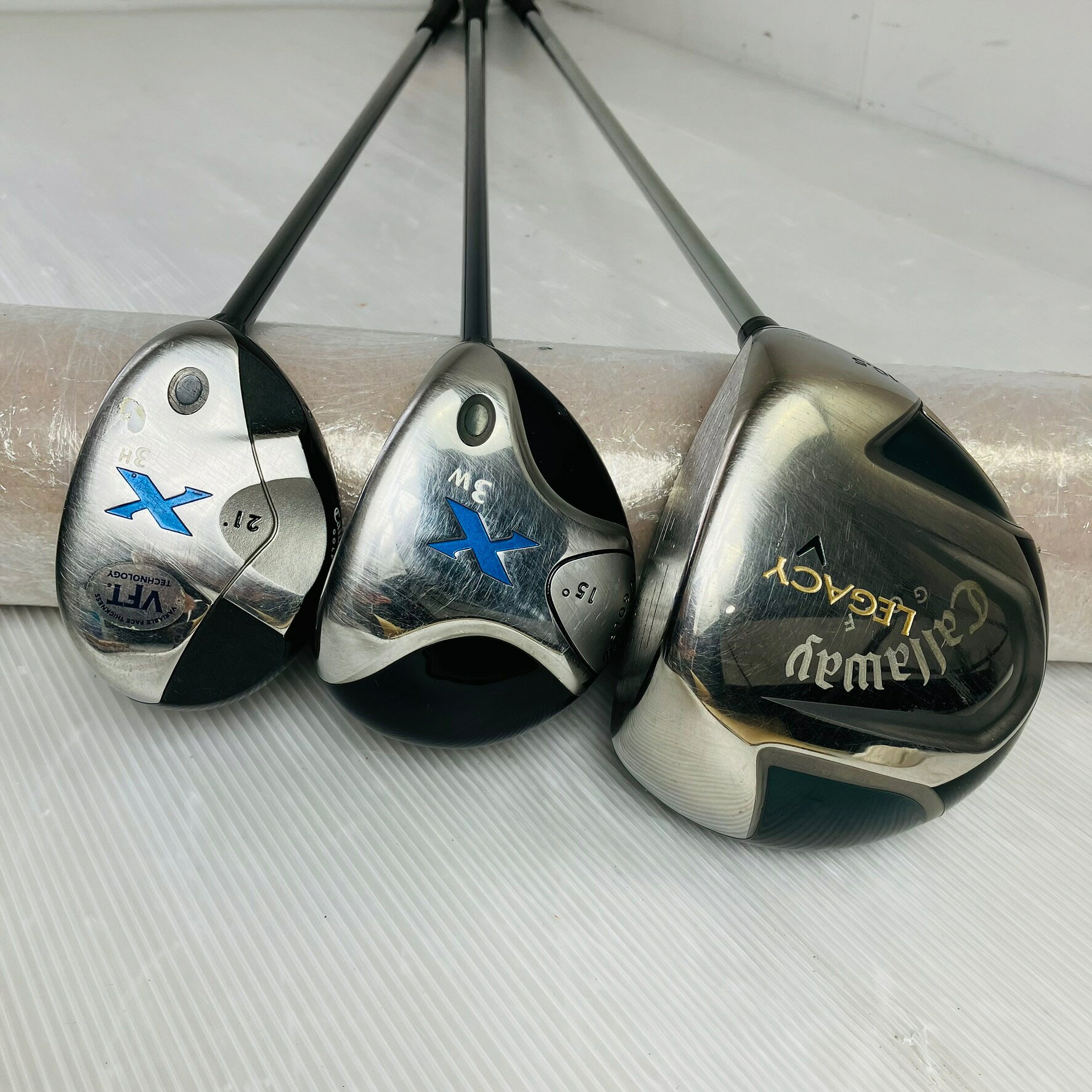 リユースネクスト楽天市場店の【保証付】【中古】キャディバッグ付 豪華 13本 Callaway キャロウェイ ODYSSEY ゴルフクラブ フルセット ゴルフセット クラブセット メンズ 初心者 入門 右利き パター付 安価　EC-107｜アングル2