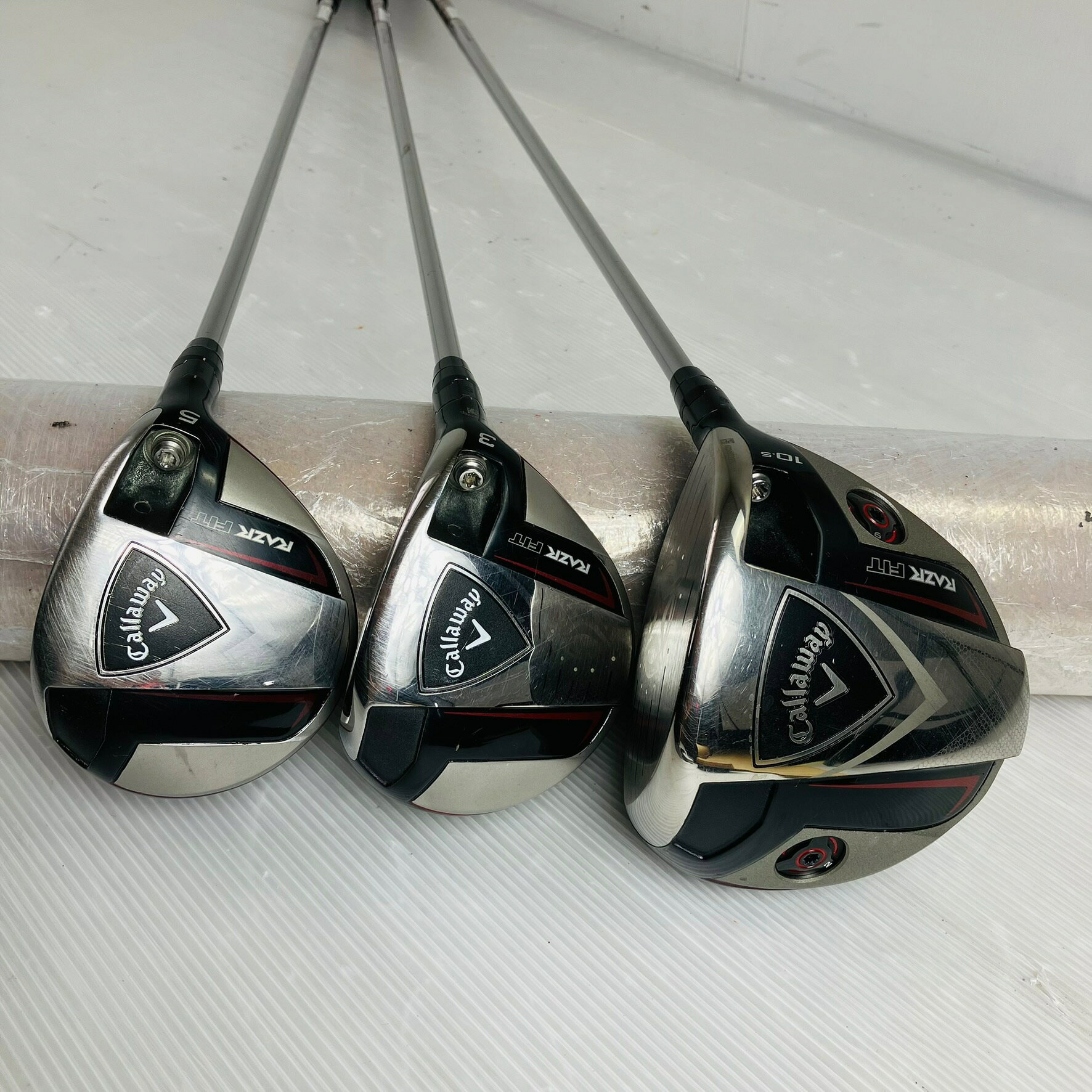 リユースネクスト楽天市場店の【保証付】【中古】キャディバッグ付 Callaway キャロウェイ RAZR FITレイザー フィット ゴルフクラブ フルセット ゴルフセット クラブセット メンズ 初心者 入門 右利き パター付 安価 EC-111｜アングル2