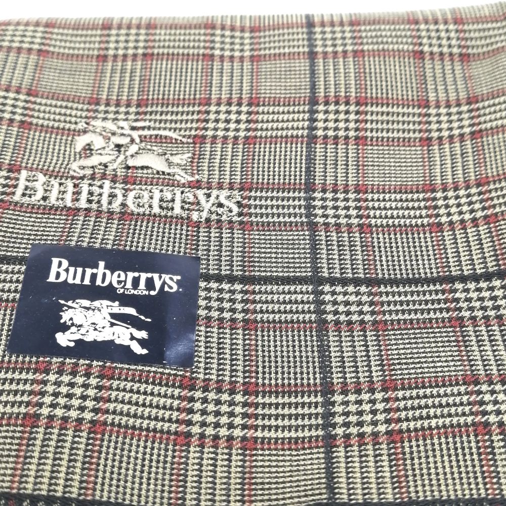 メール便対応OK【売れ筋】【限定1枚】【未使用ハンカチ】burberrysバーバリーズハンカチ【ブラウン系】