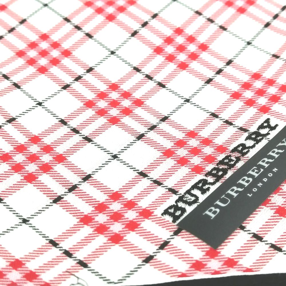 服飾雑貨　リストのブラックフライデー♪全品P10倍メール便対応OK【売れ筋】【未使用ハンカチ】BURBERRYバーバリーハンカチ【ホワイト系】｜アングル2