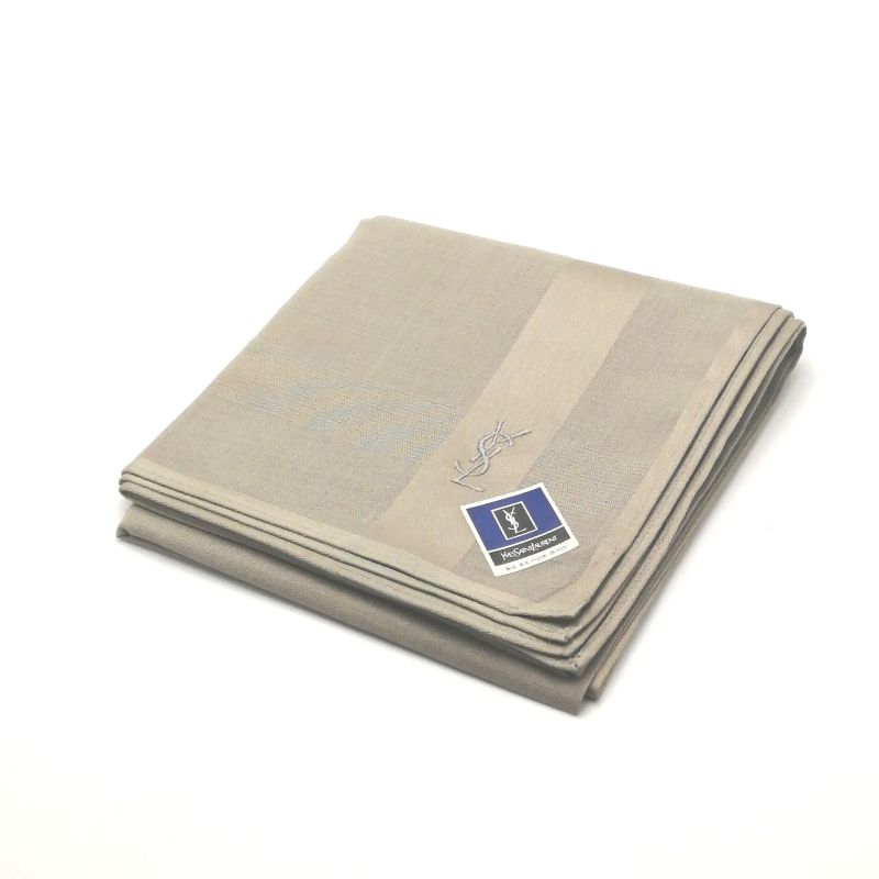 お買物マラソン♪全品P10倍メール便対応OK【売れ筋】　【限定1枚】【未使用ハンカチ】YVESSAINTLAURENTイヴサンローランハンカチ【ベージュ系】