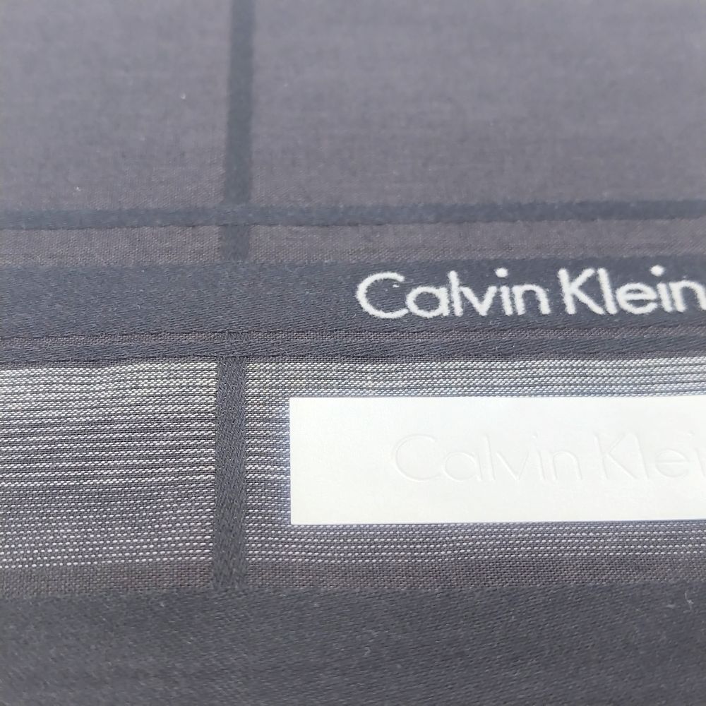 服飾雑貨　リストのブラックフライデー♪全品P10倍メール便対応OK【売れ筋】【大処分】【未使用ハンカチ】CalvinKleinカルバンクラインハンカチ【グレー系】｜アングル2