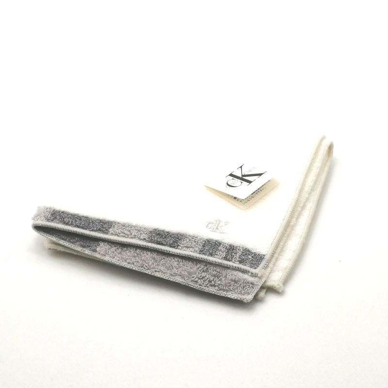 月初も当店でお買い物♪P10倍メール便対応OK【売れ筋】【大処分】【未使用ハンカチ】CalvinKleinカルバンクラインタオルハンカチ【オフホワイト系】