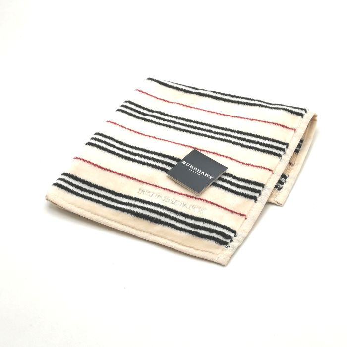 当店でのお買物でSPUトータルP10倍～メール便対応OK【売れ筋】【未使用ハンカチ】BURBERRYバーバリータオルハンカチ【ベージュ系】