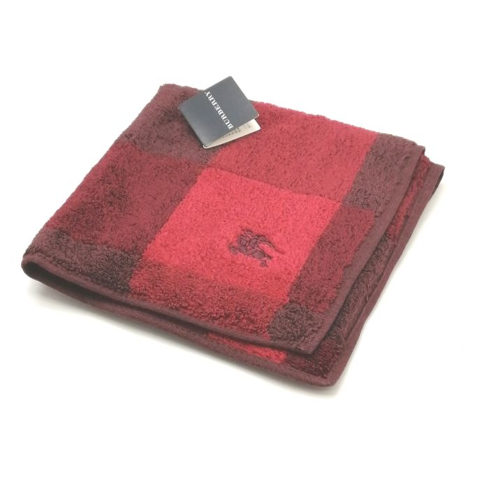 当店でのお買物でSPUトータルP10倍～メール便対応OK【売れ筋】【未使用ハンカチ】BURBERRYバーバリータオルハンカチ【レッド系】