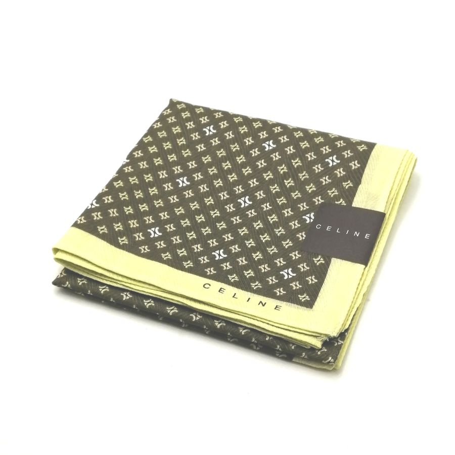 ブラックフライデー♪全品P10倍メール便対応OK【売れ筋】　【未使用ハンカチ】CELINEセリーヌハンカチ【カーキ系】